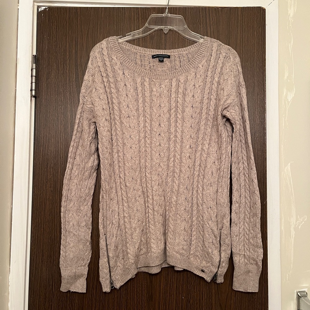 Taupe sweater american eagle. Size m
